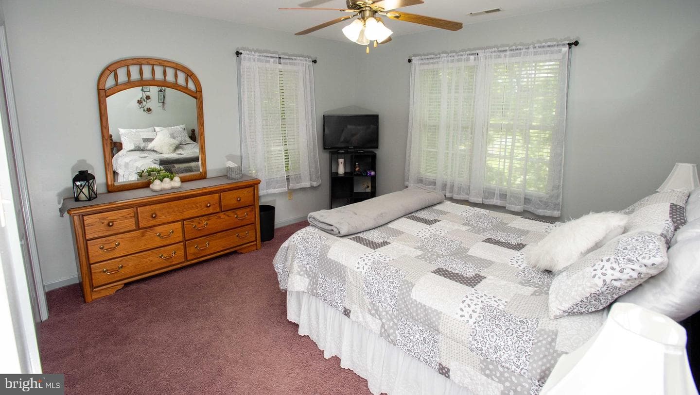 1003 Hinman Lane photo 29