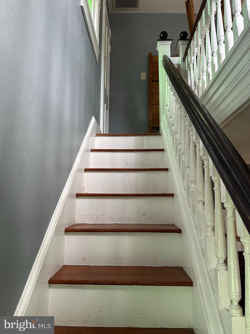605 State Street photo 9