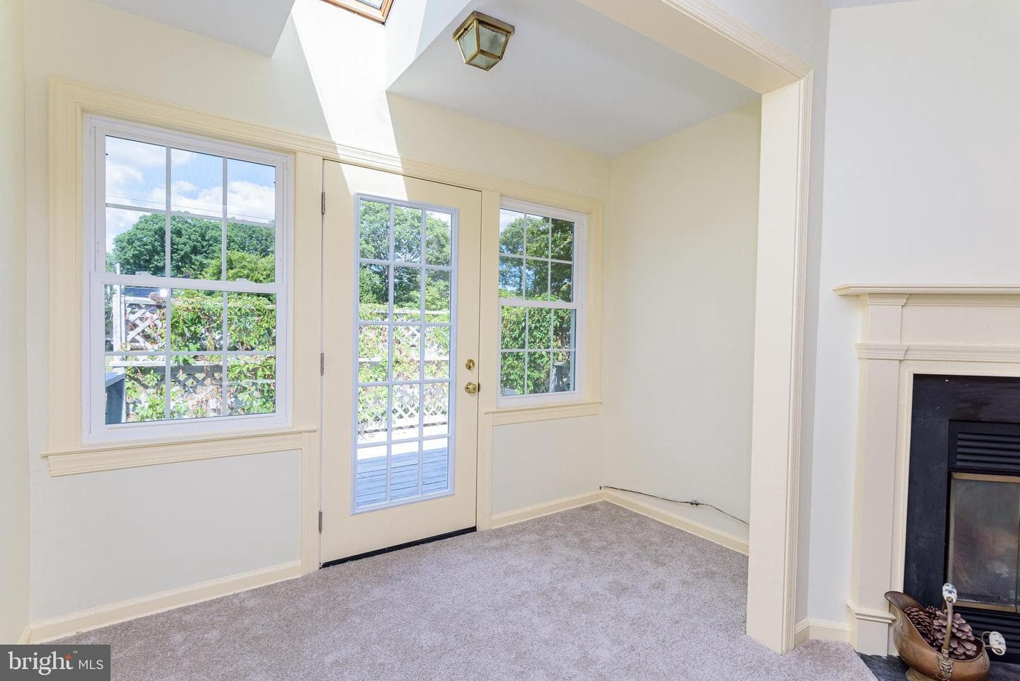 1004 Heron Court photo 10