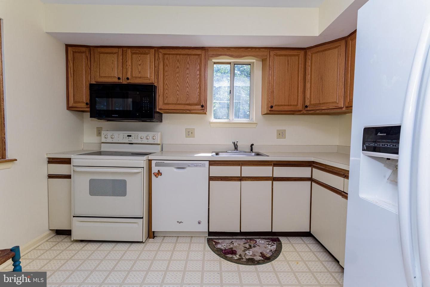 1004 Heron Court photo 13