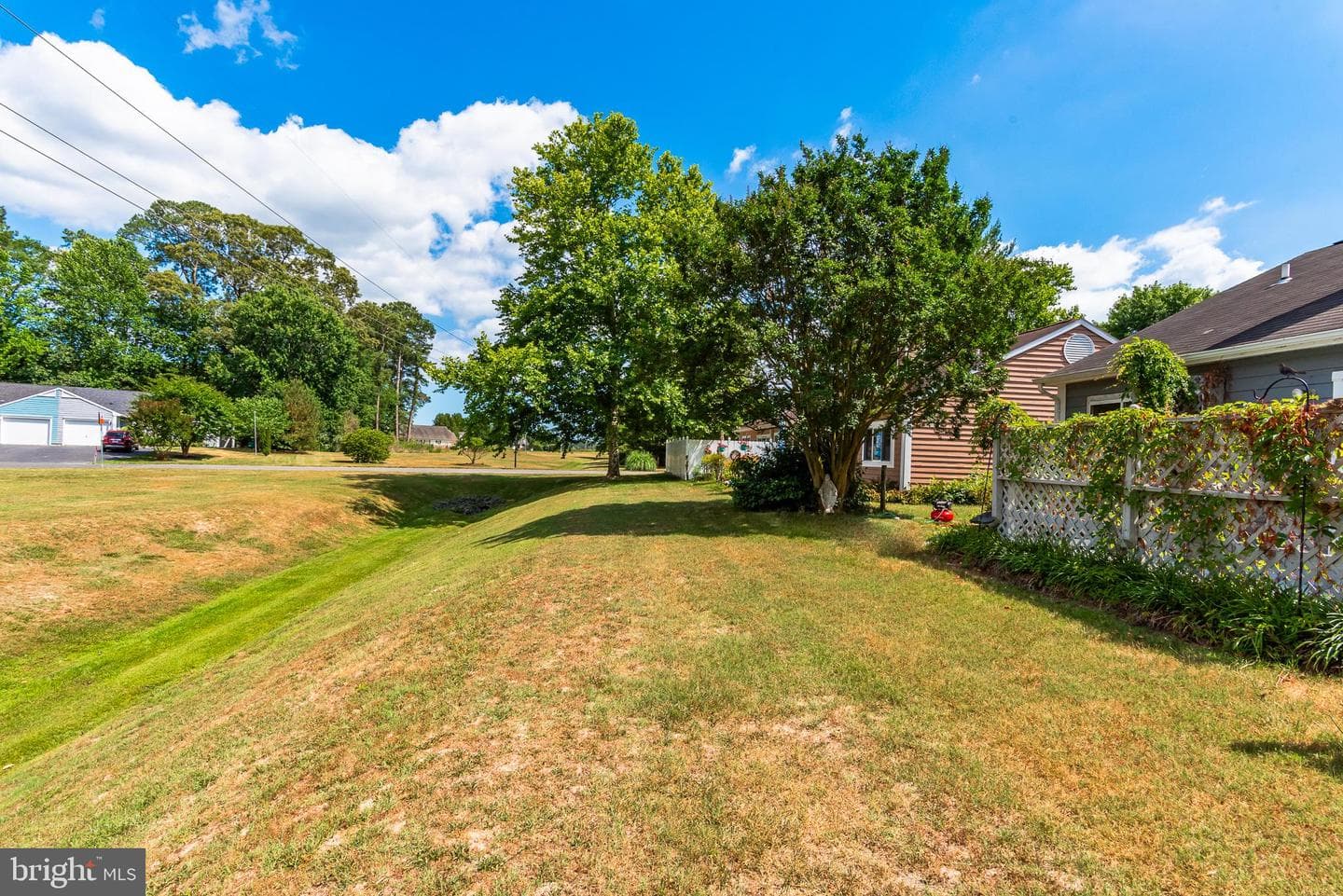 1004 Heron Court photo 27