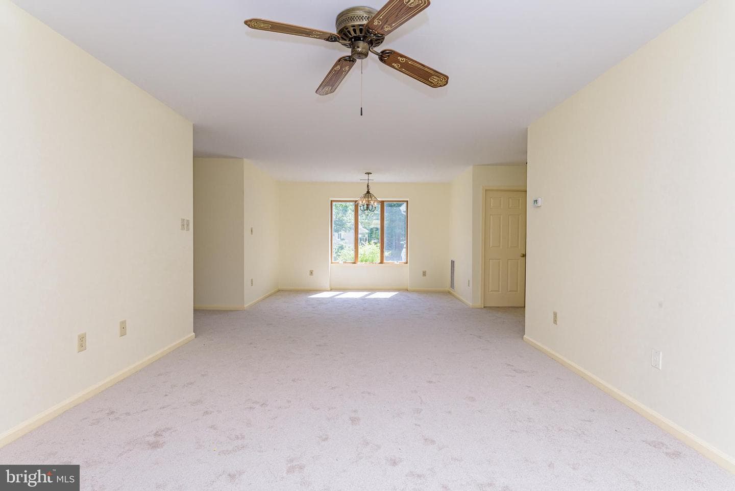 1004 Heron Court photo 8