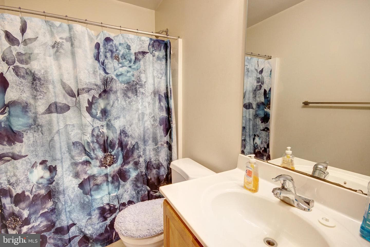 240 Garrison Way photo 13