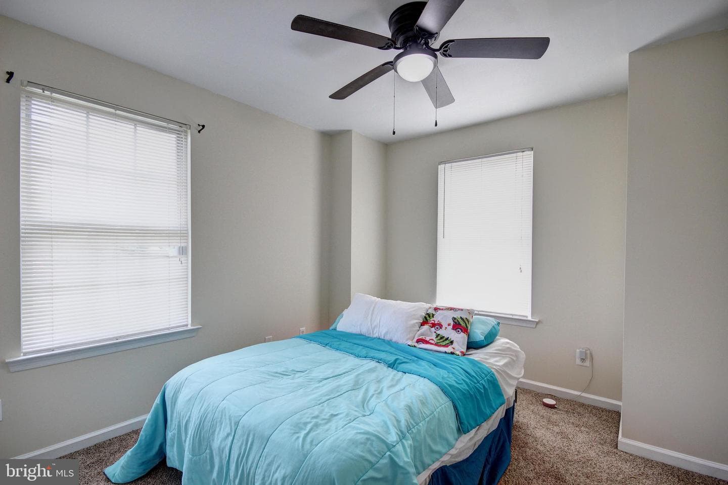 240 Garrison Way photo 14