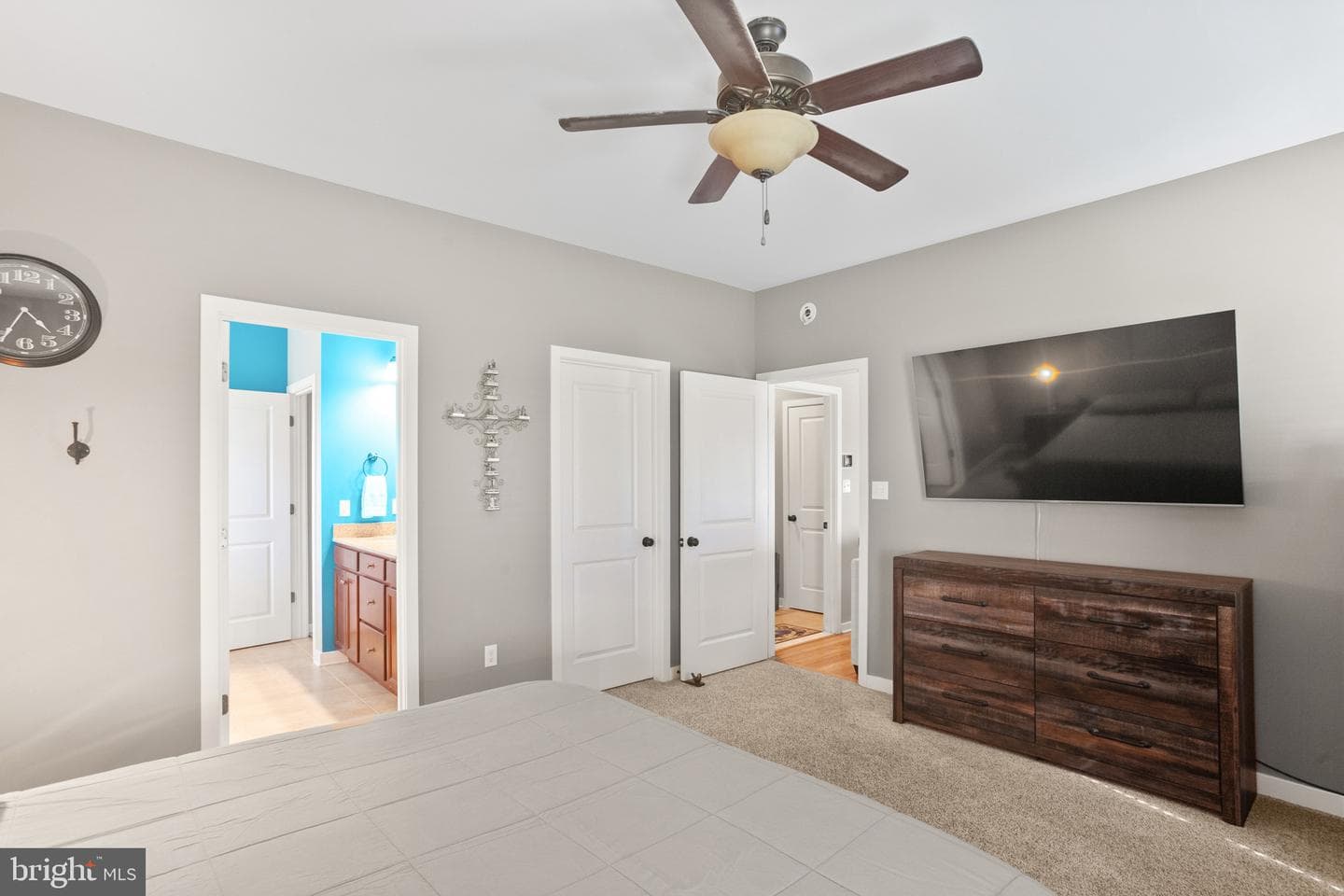 27282 Equestrian Drive photo 16