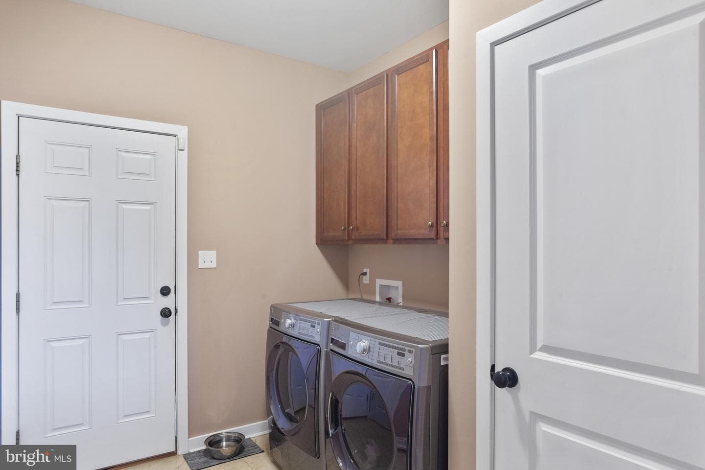 27282 Equestrian Drive photo 23