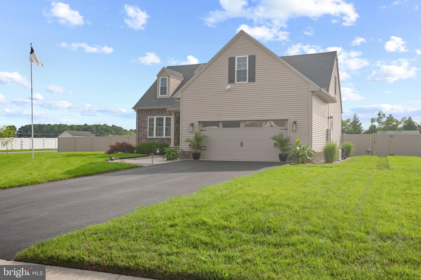27282 Equestrian Drive photo 3
