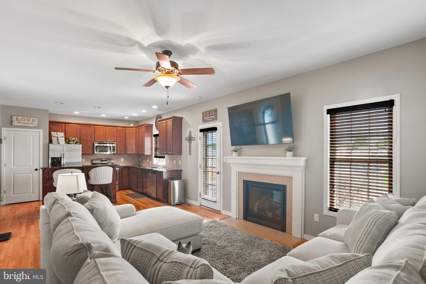 27282 Equestrian Drive photo 8