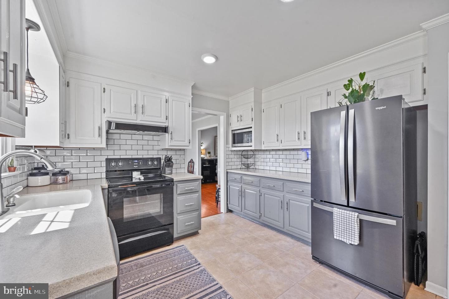 6473 Cobblestone Court photo 8