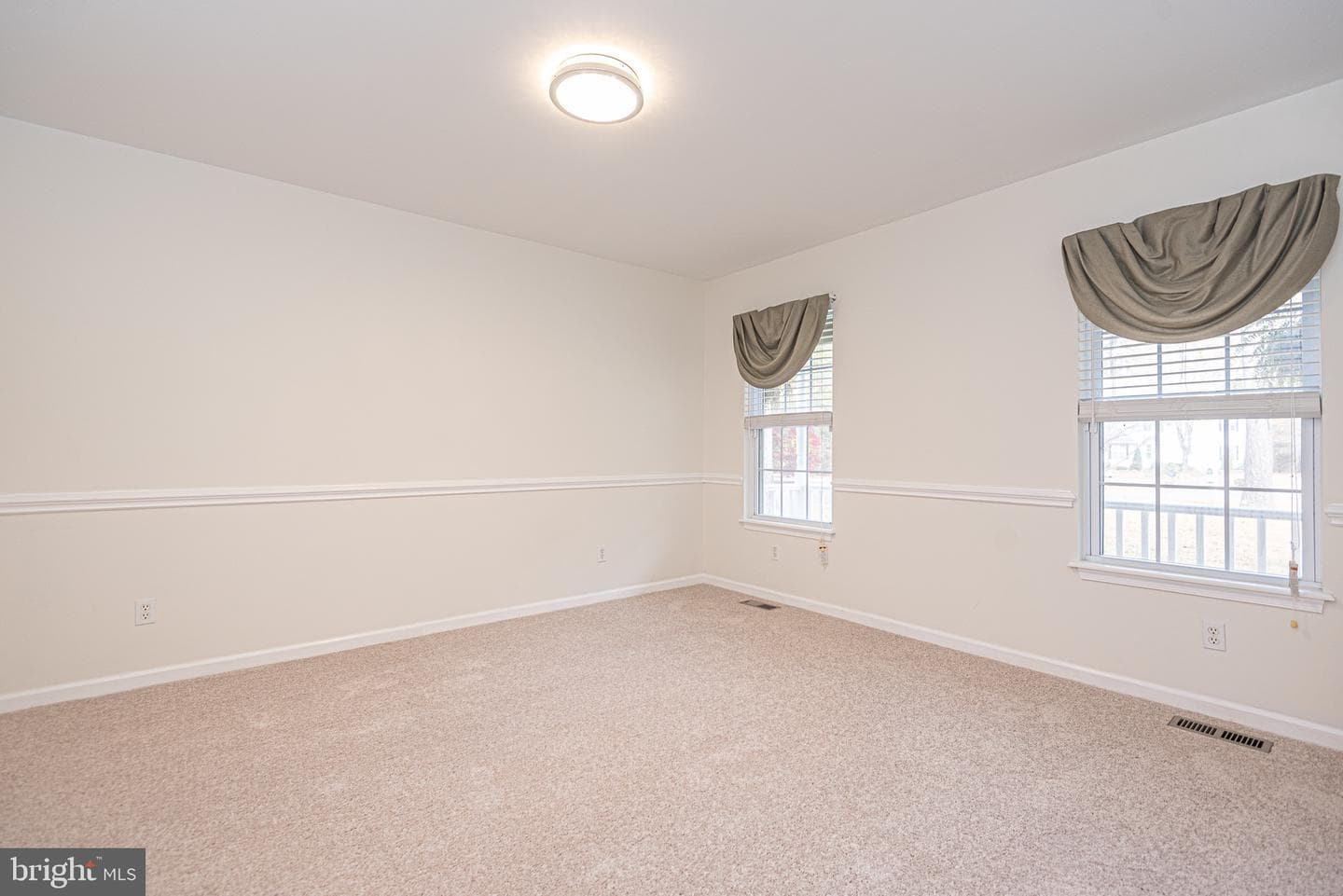 6275 Strawberry Way photo 18