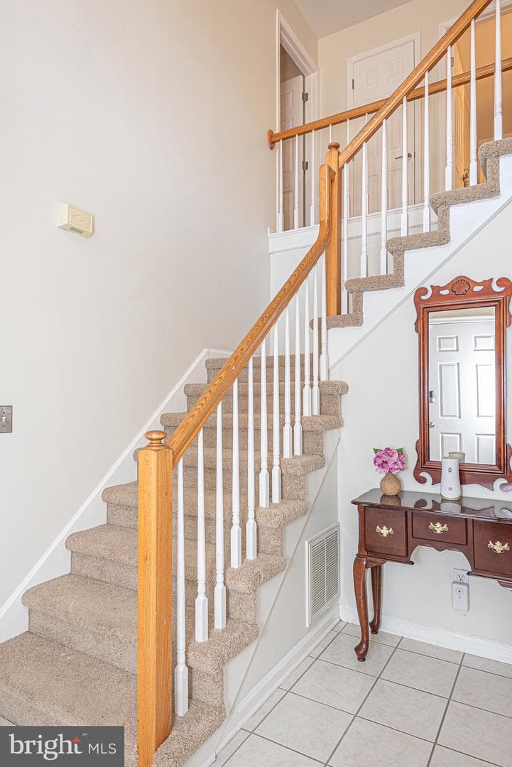 6275 Strawberry Way photo 5