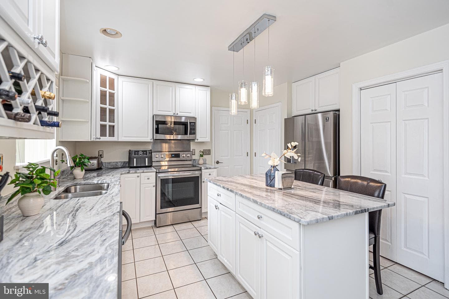 6275 Strawberry Way photo 8