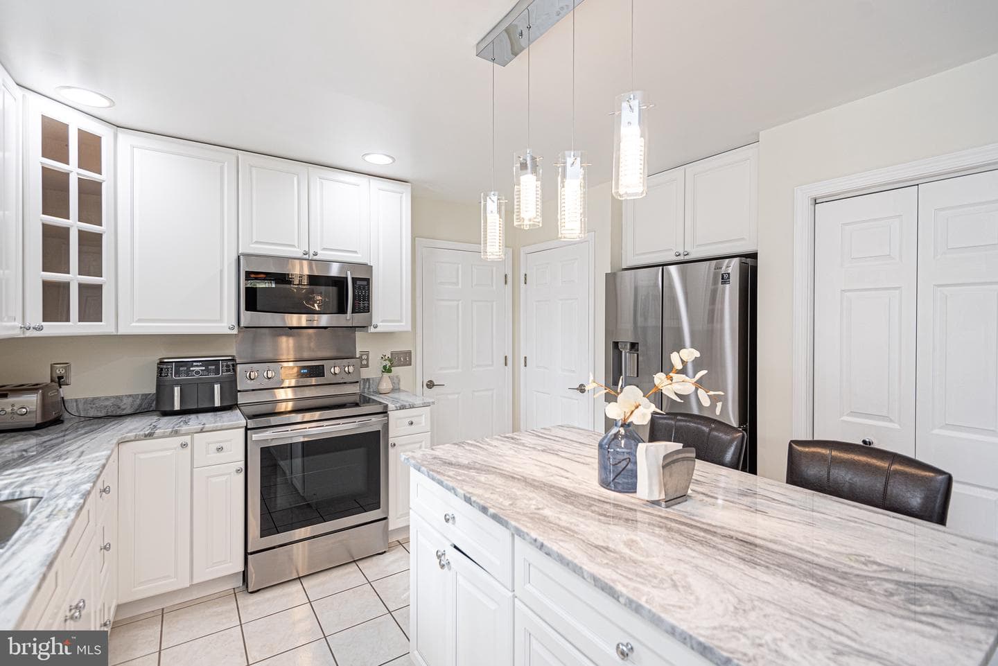6275 Strawberry Way photo 9