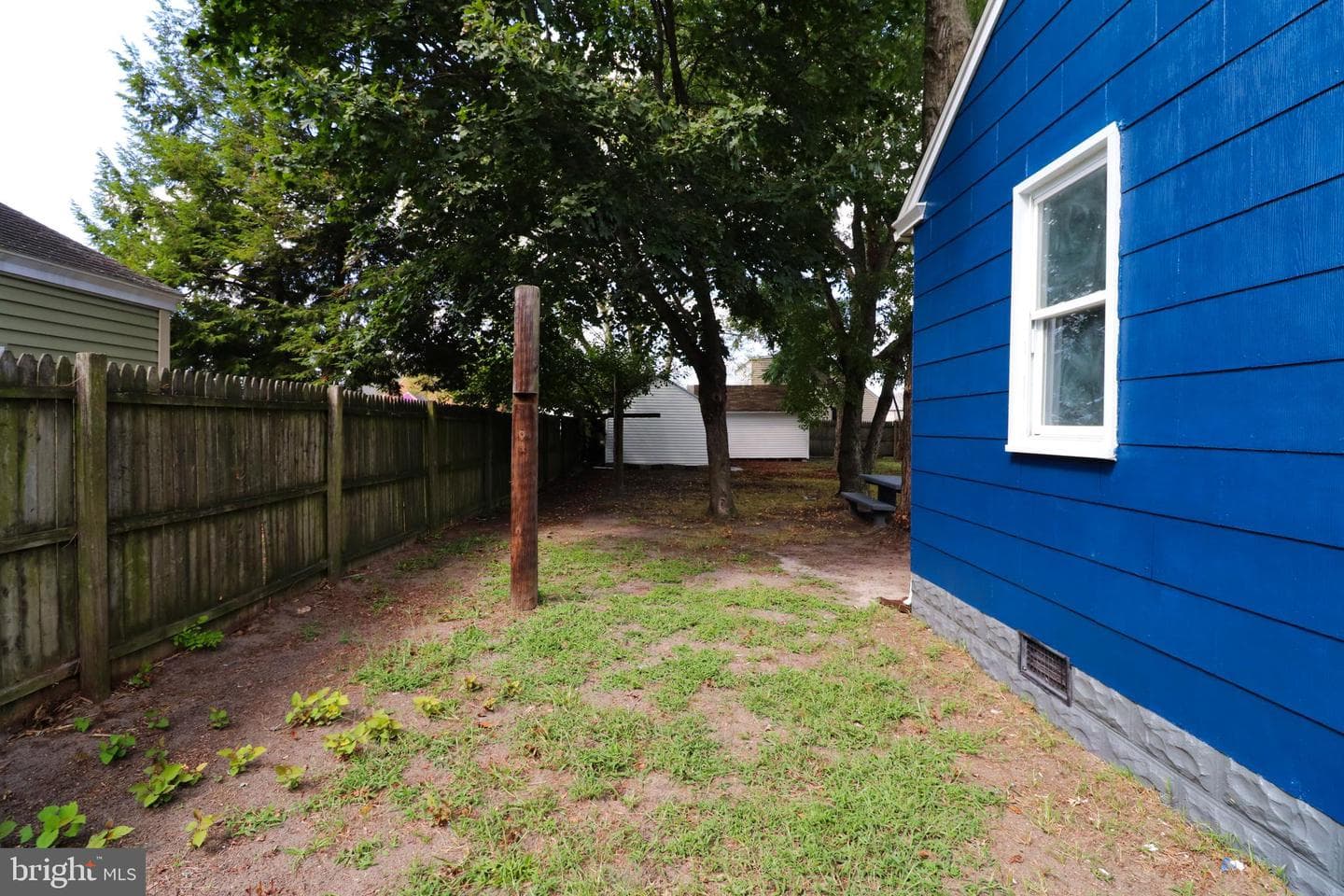 914 S Division Street photo 27
