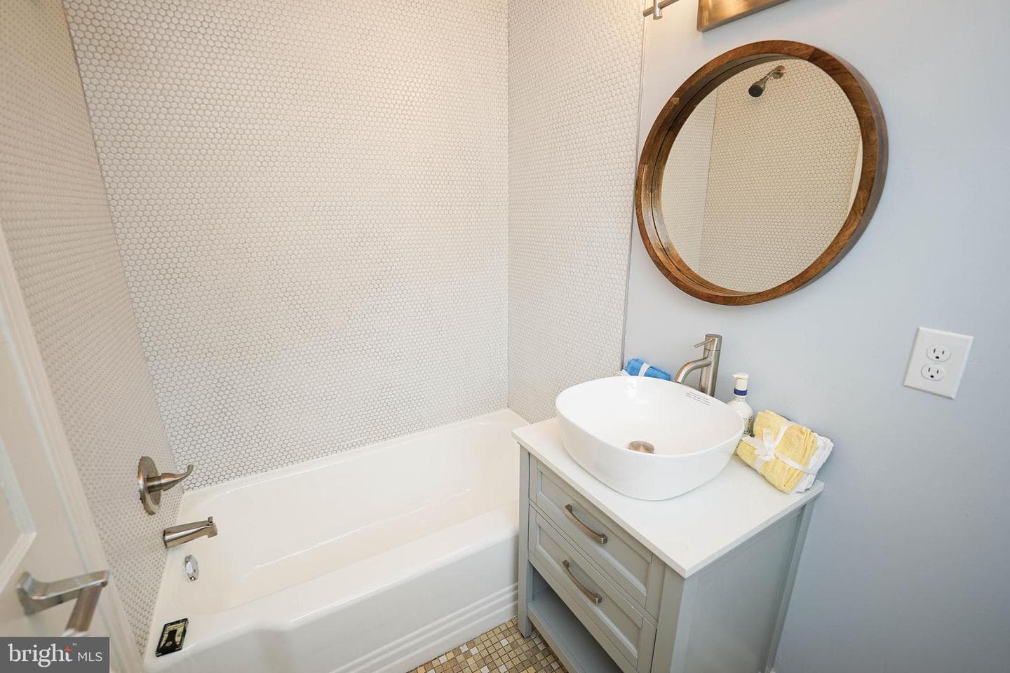 815 Federal Street photo 28