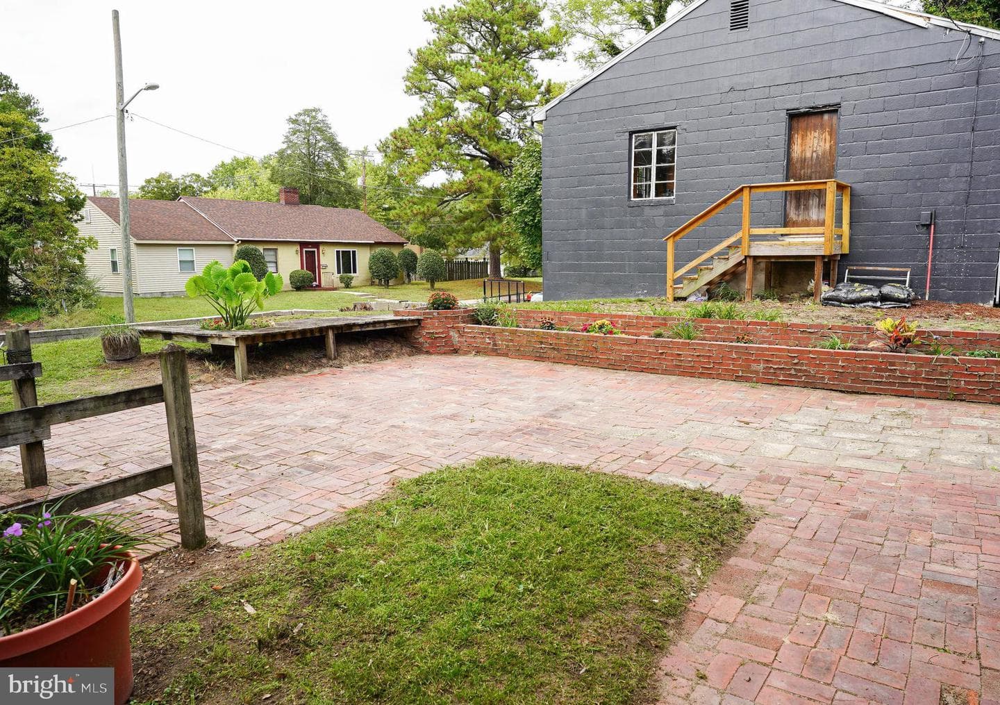 815 Federal Street photo 37