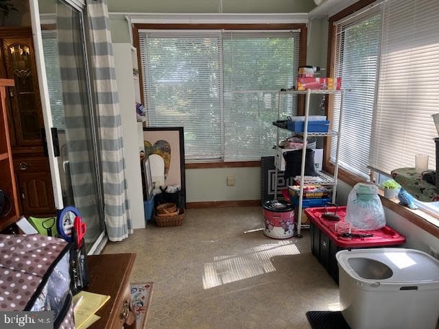 906 Friar Tuck Lane photo 21