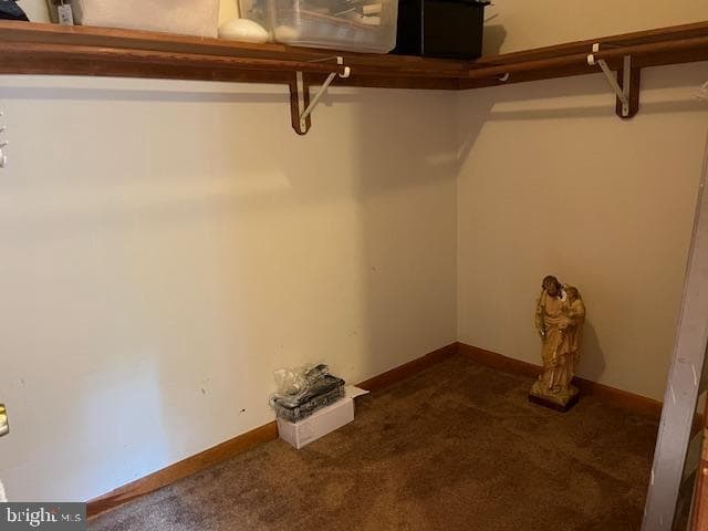 906 Friar Tuck Lane photo 33