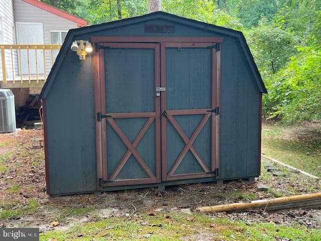 906 Friar Tuck Lane photo 37