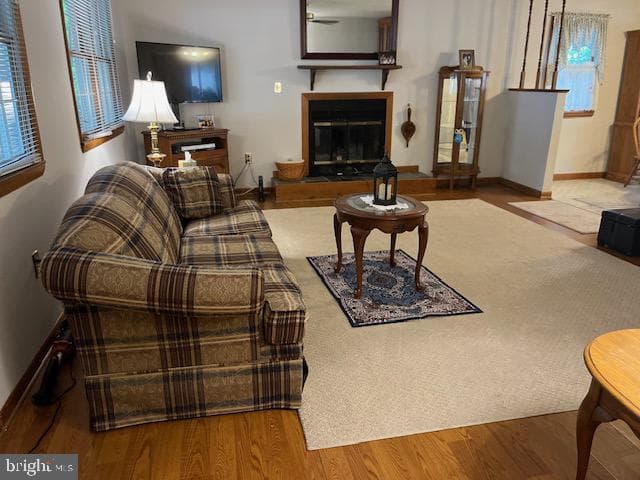 906 Friar Tuck Lane photo 4