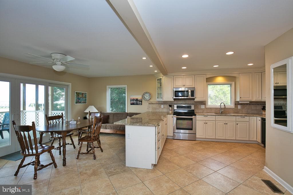 20118 Nanticoke Road photo 14
