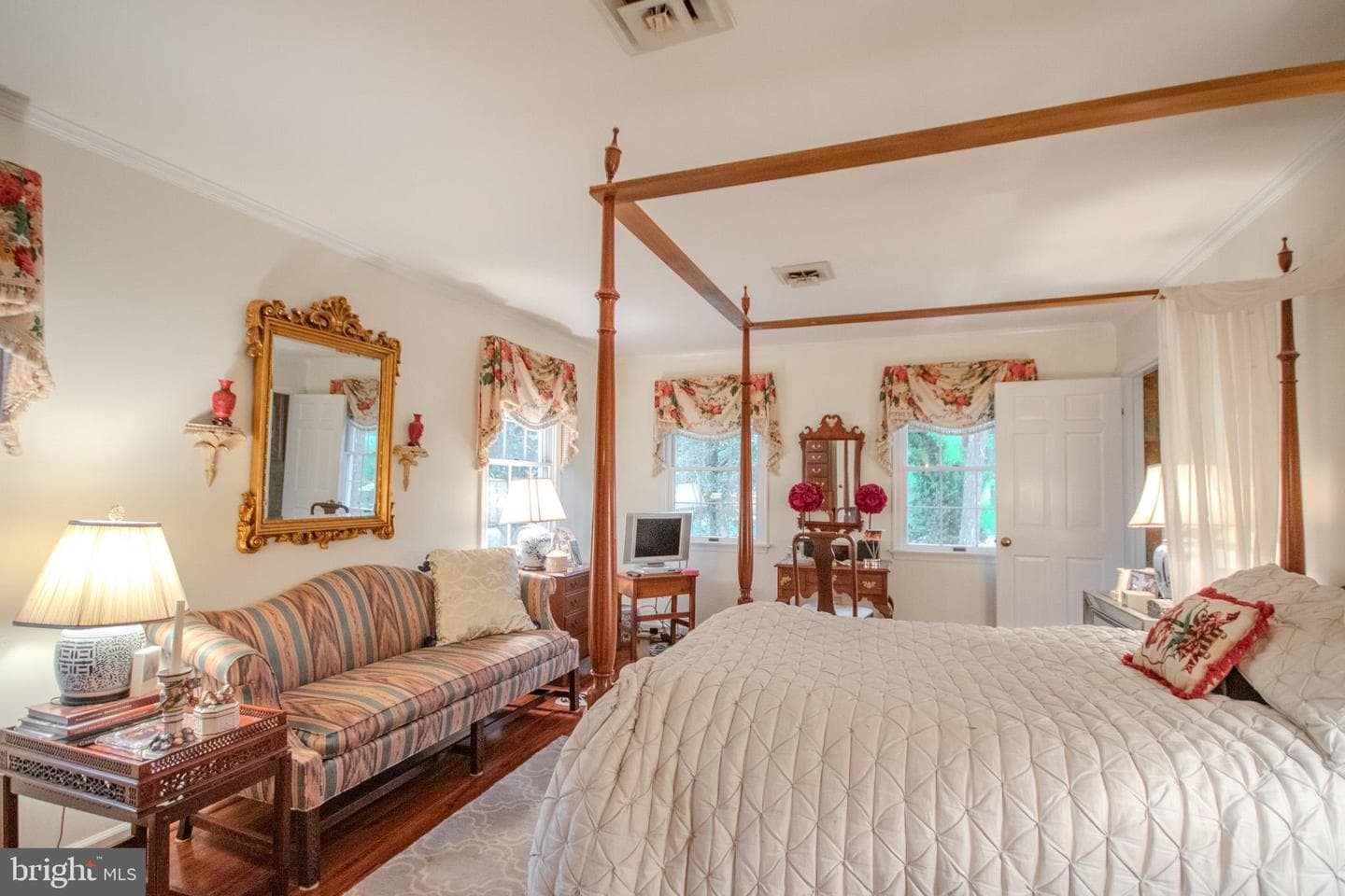 8398 Hilda Drive photo 20