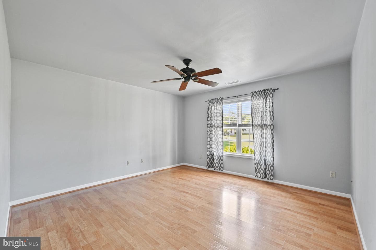 215 Mildale Drive photo 10
