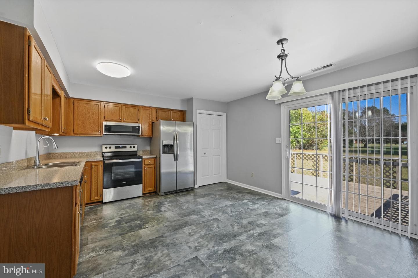 215 Mildale Drive photo 4