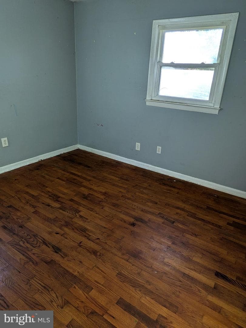 200 Benjamin Avenue photo 10