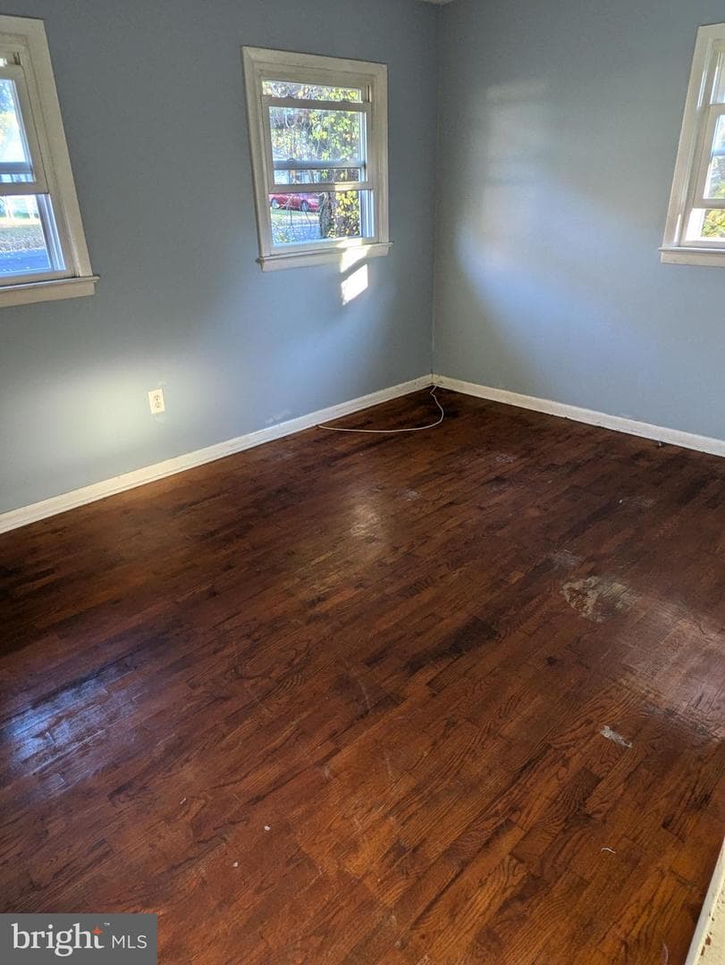 200 Benjamin Avenue photo 11