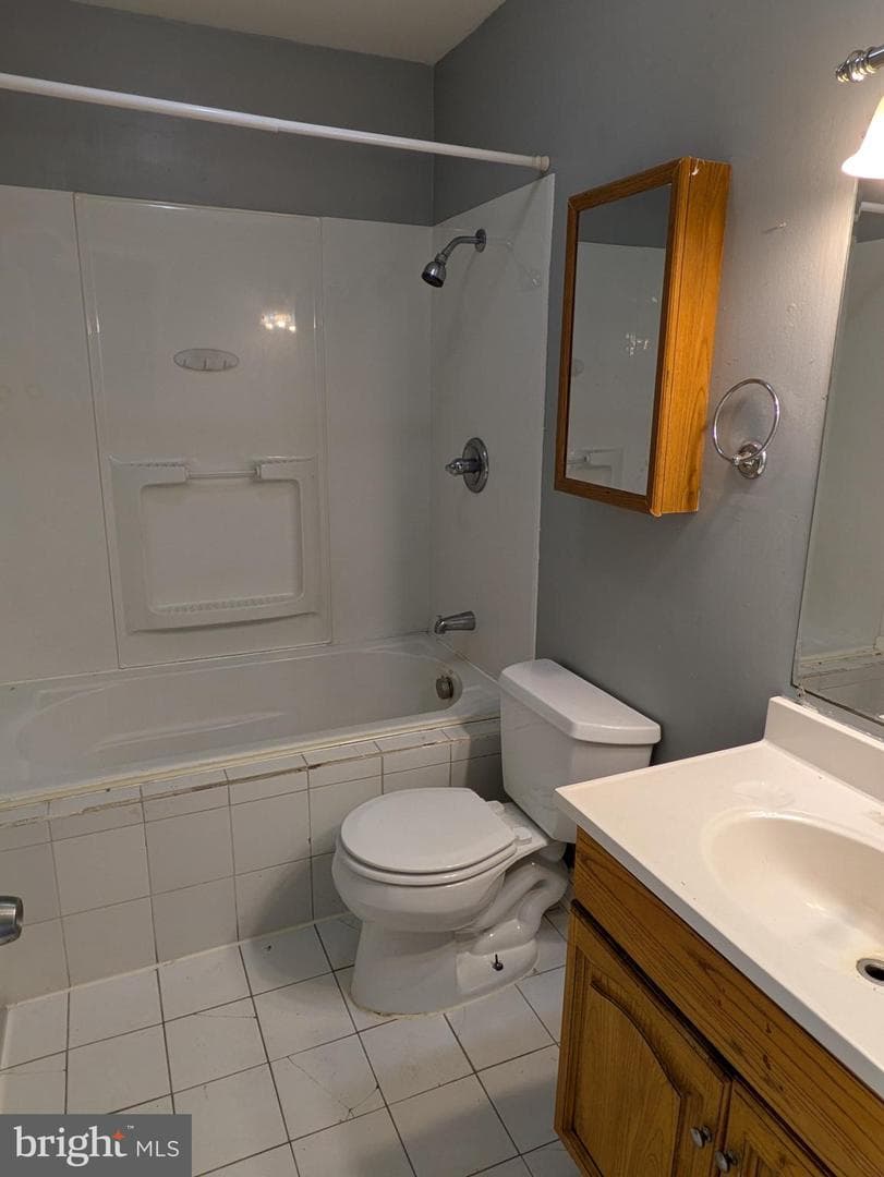 200 Benjamin Avenue photo 9