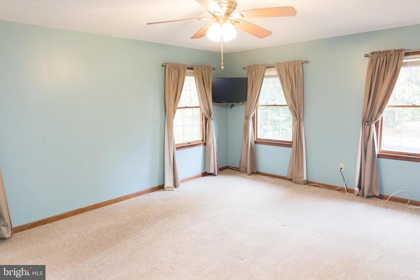27103 Scotland Parkway photo 23
