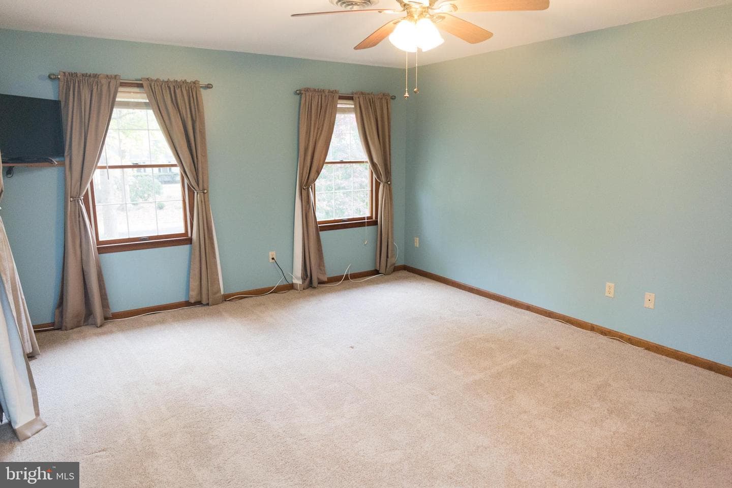 27103 Scotland Parkway photo 24