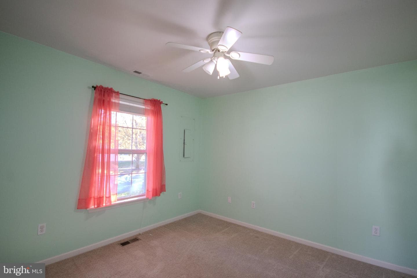 900 Emerald Court photo 20