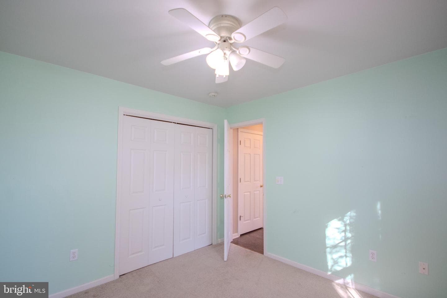 900 Emerald Court photo 21