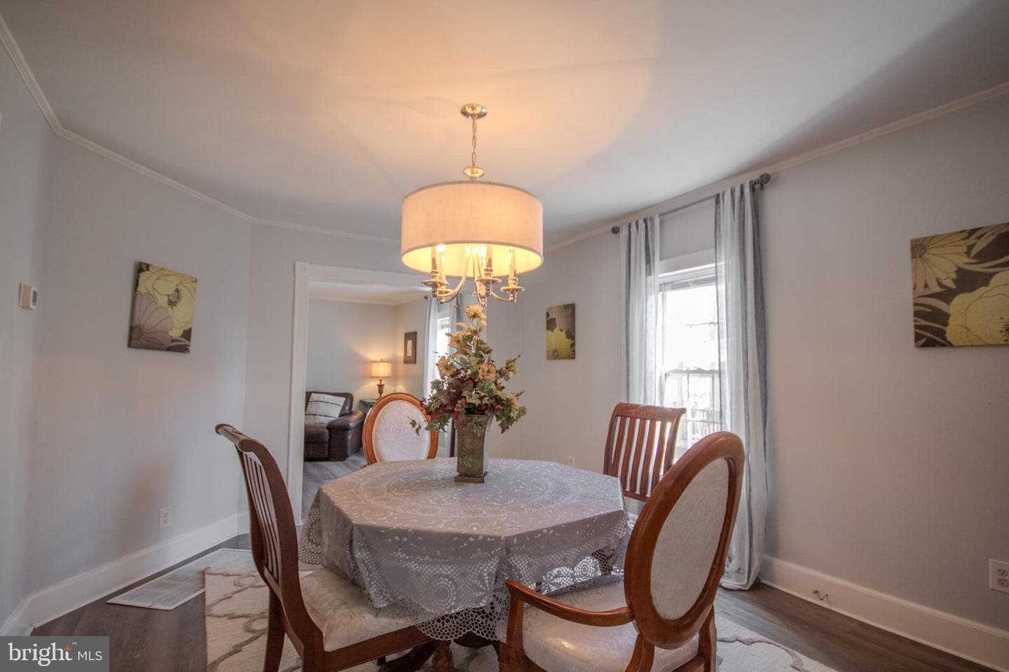 106 W Philadelphia Avenue photo 12