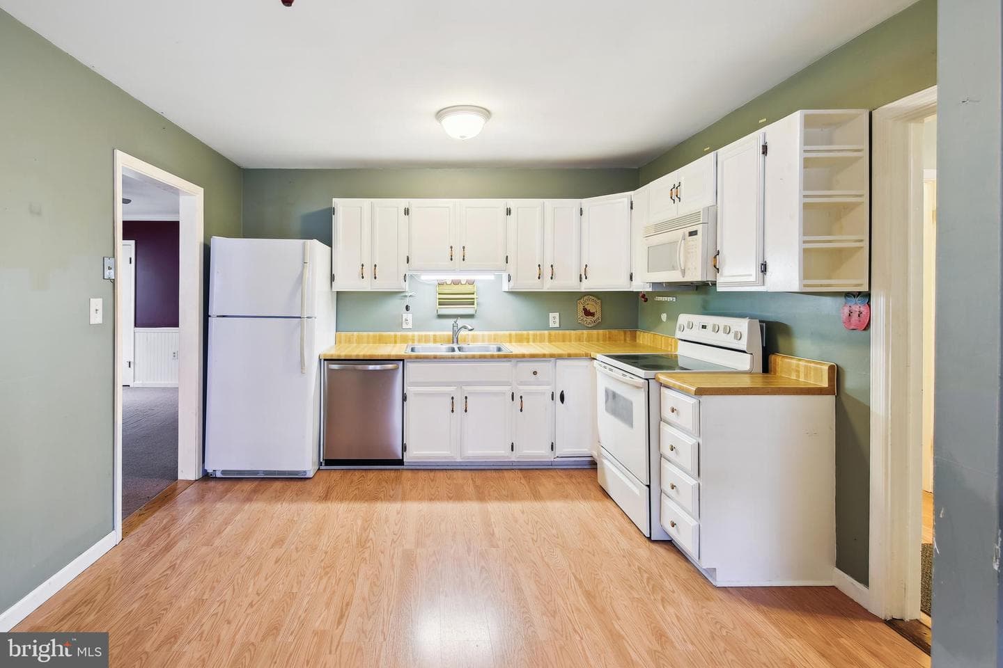 810 Springfield Circle photo 14