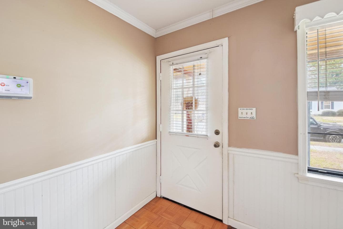 810 Springfield Circle photo 4