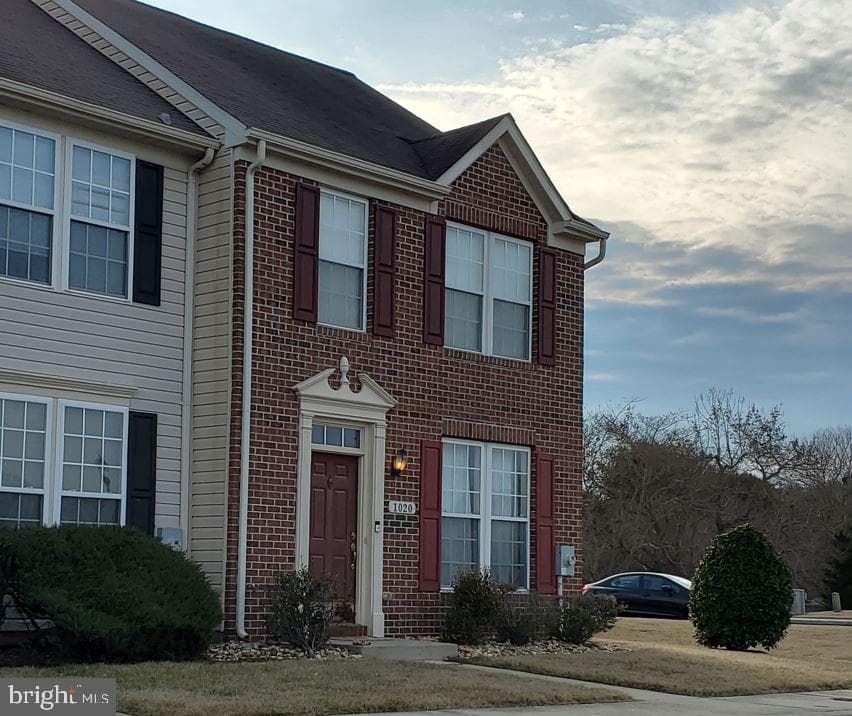 1020 Meadow View Drive photo 2