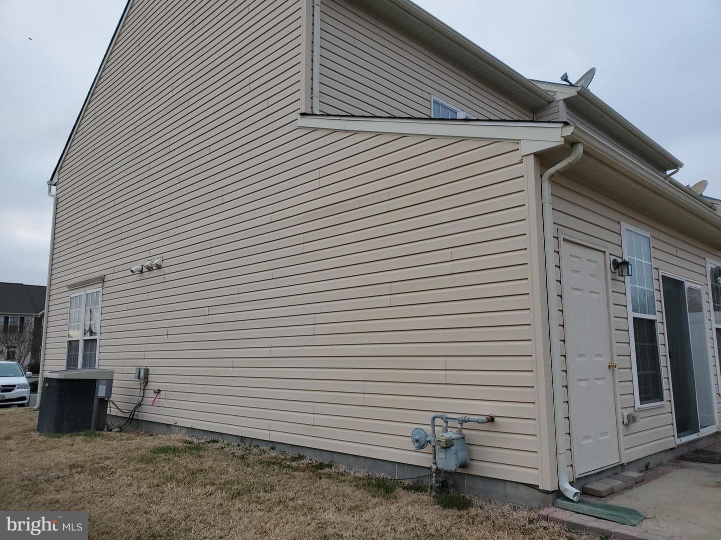 1020 Meadow View Drive photo 4