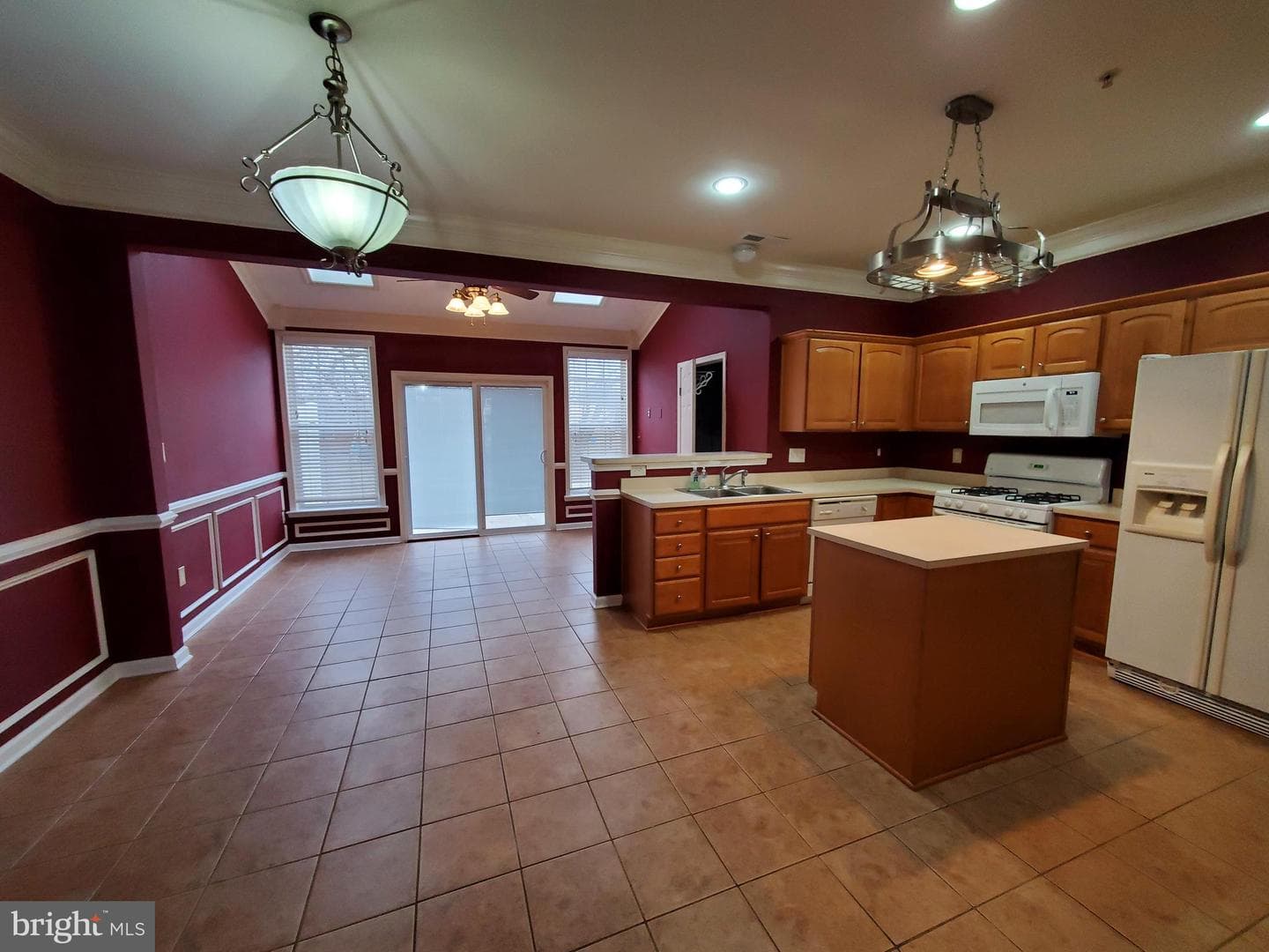 1020 Meadow View Drive photo 5