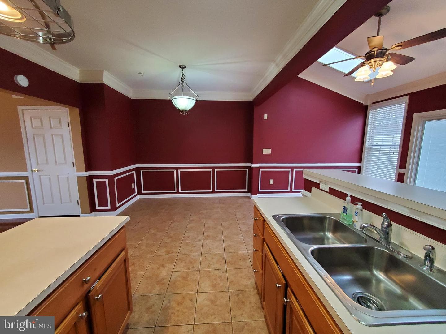 1020 Meadow View Drive photo 8