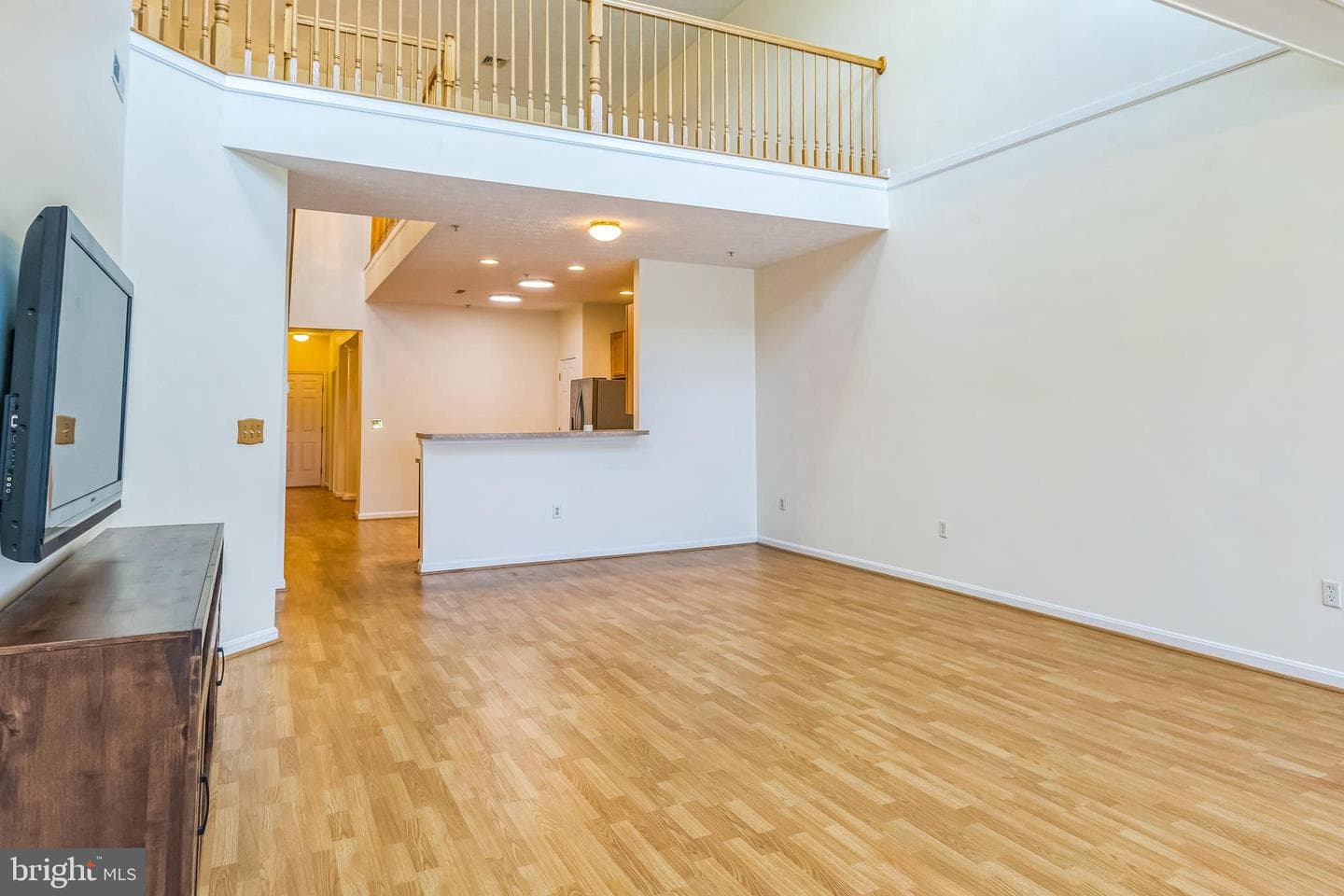 9022 Executive Club Drive photo 5