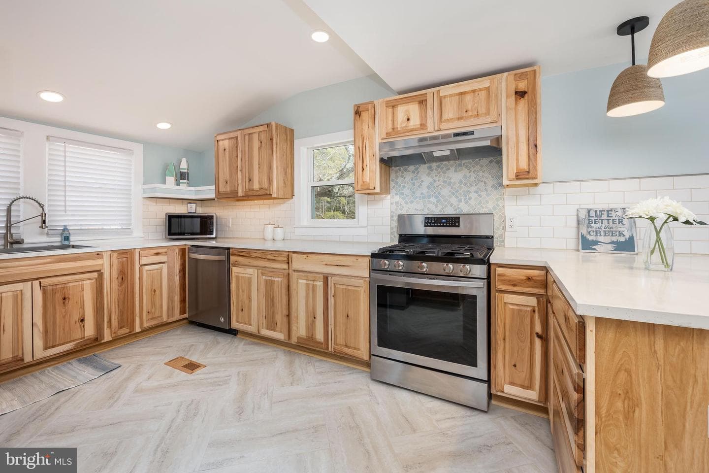 23057 Nanticoke Road photo 29