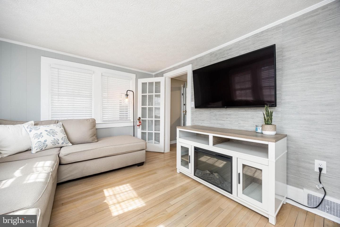 23057 Nanticoke Road photo 38