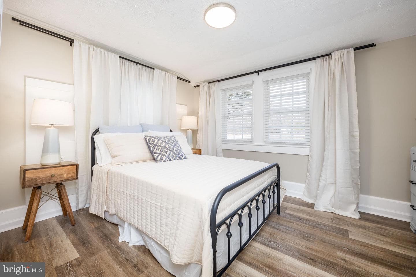 23057 Nanticoke Road photo 47