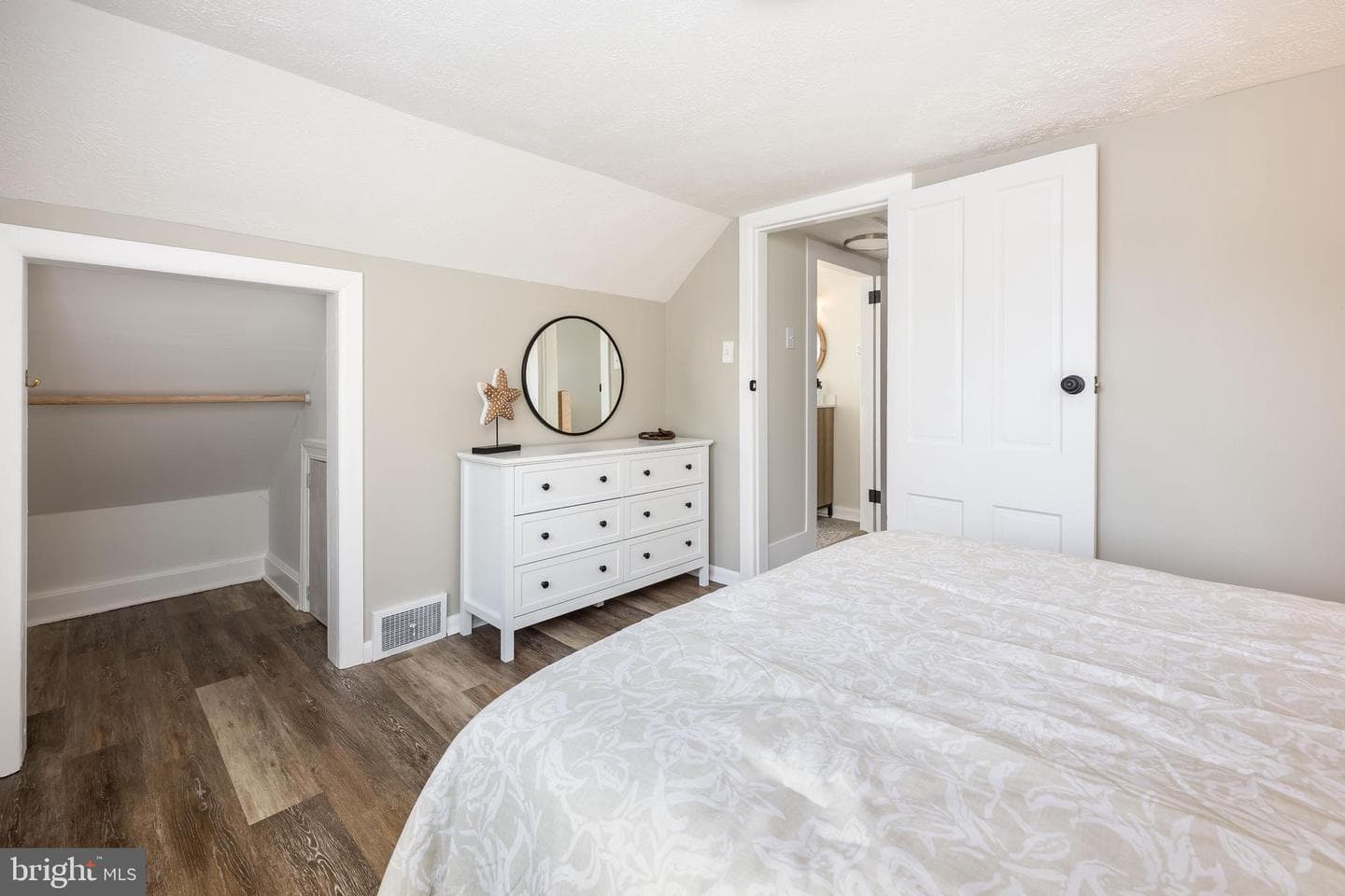 23057 Nanticoke Road photo 53