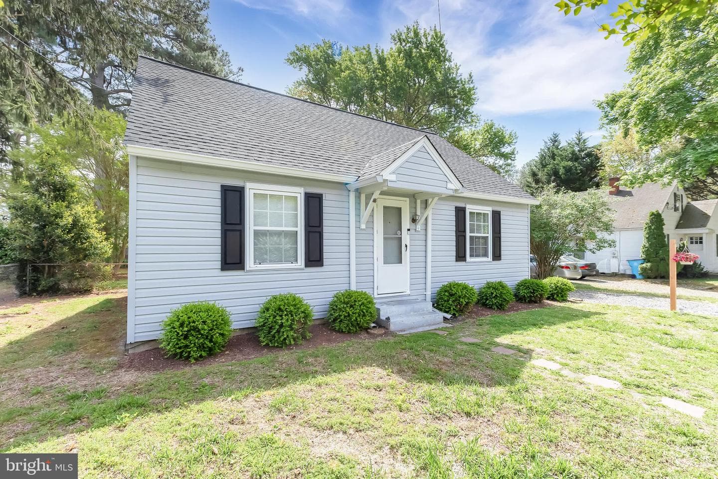 1513 Lilac Drive photo 1