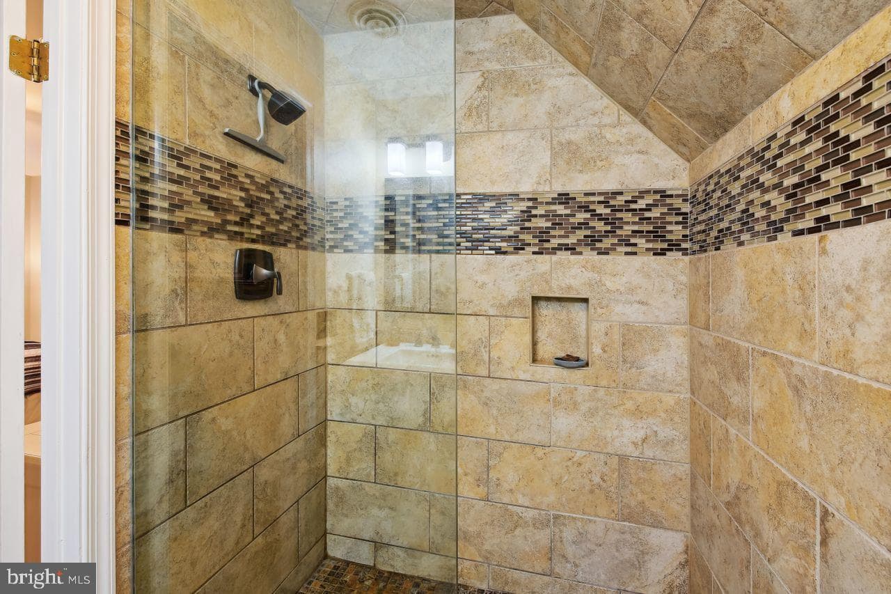 4388 Sturbridge Drive photo 19