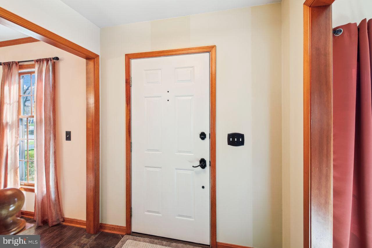 4388 Sturbridge Drive photo 3